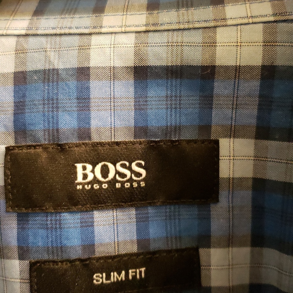 Button down - Picture 2 of 2